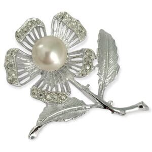Vintage 1966 Sarah Coventry Brooch Silver Nocturne Flower Faux Pearl Rhinestone